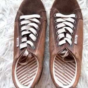 Taos Brand Sneakers Lace-Up Women's Size 7, Brown Brushed Nubuck, Athletic Shoes